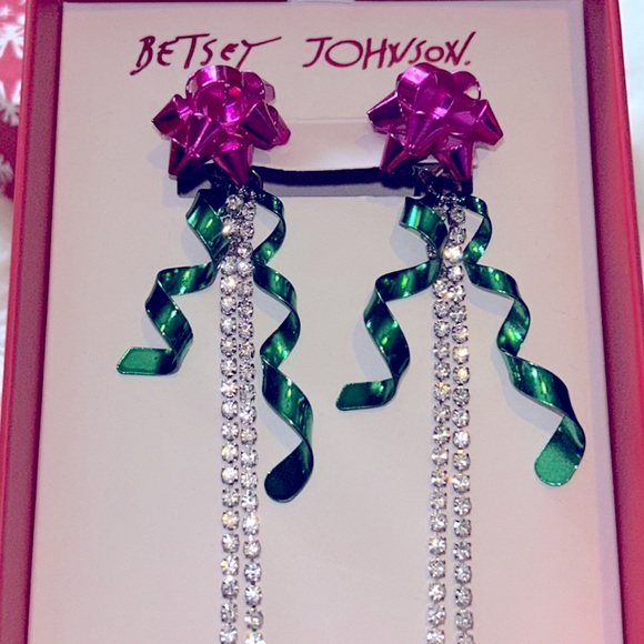 New BETSEY JOHNSON Gift Bow Crystal Dangle Earrings - Picture 7 of 11